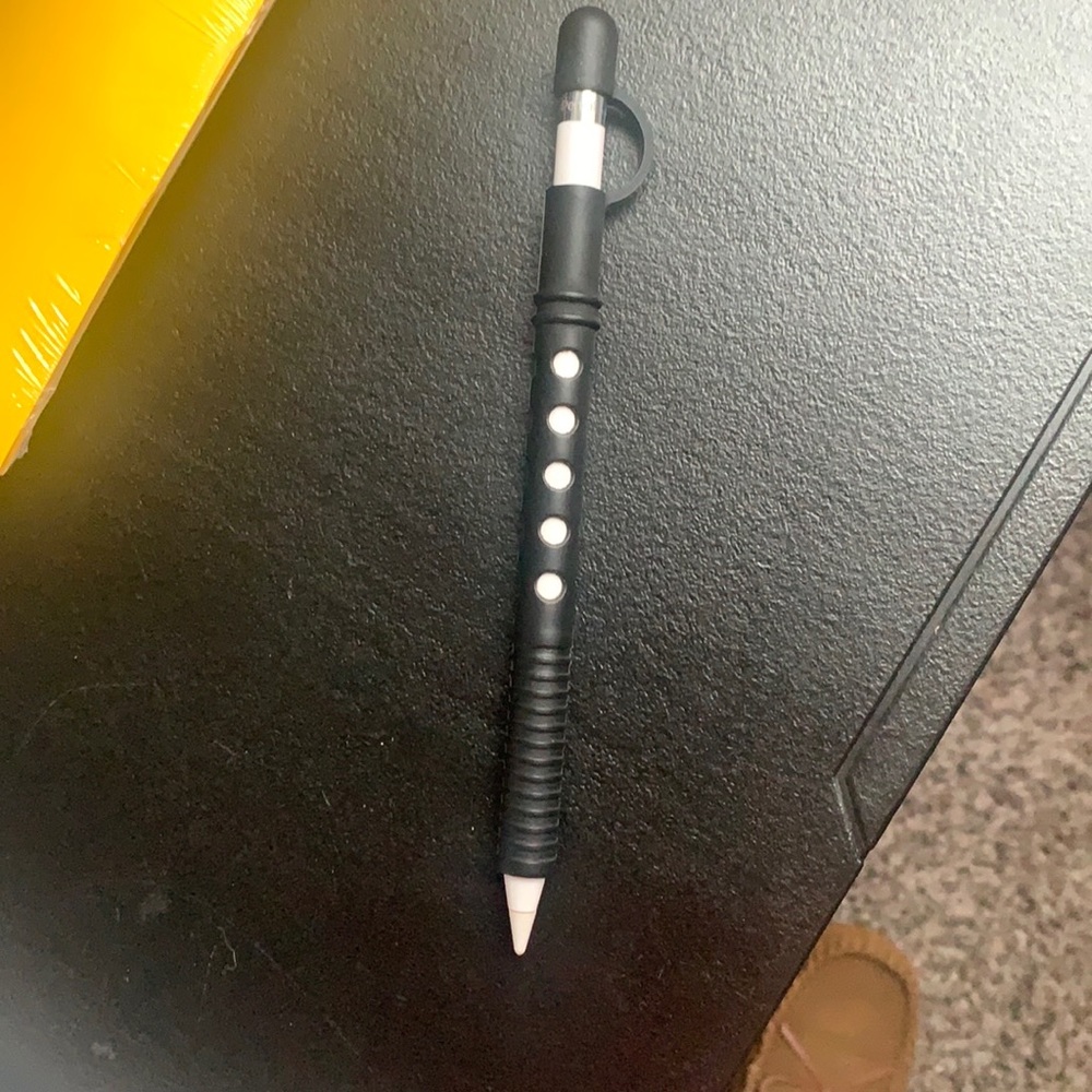 COPY - Apple Pencil 1st generation.  W/ FREE cover